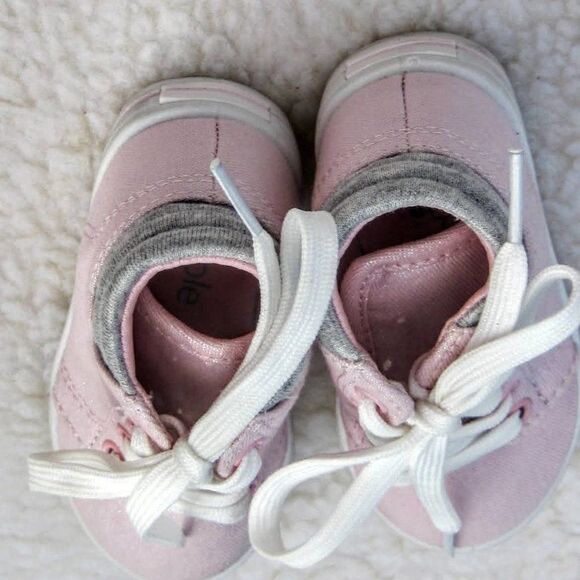 Lot of 5 girls shoes Rampage, Carters, Garanimals & more  (size 5) - Picture 14 of 16